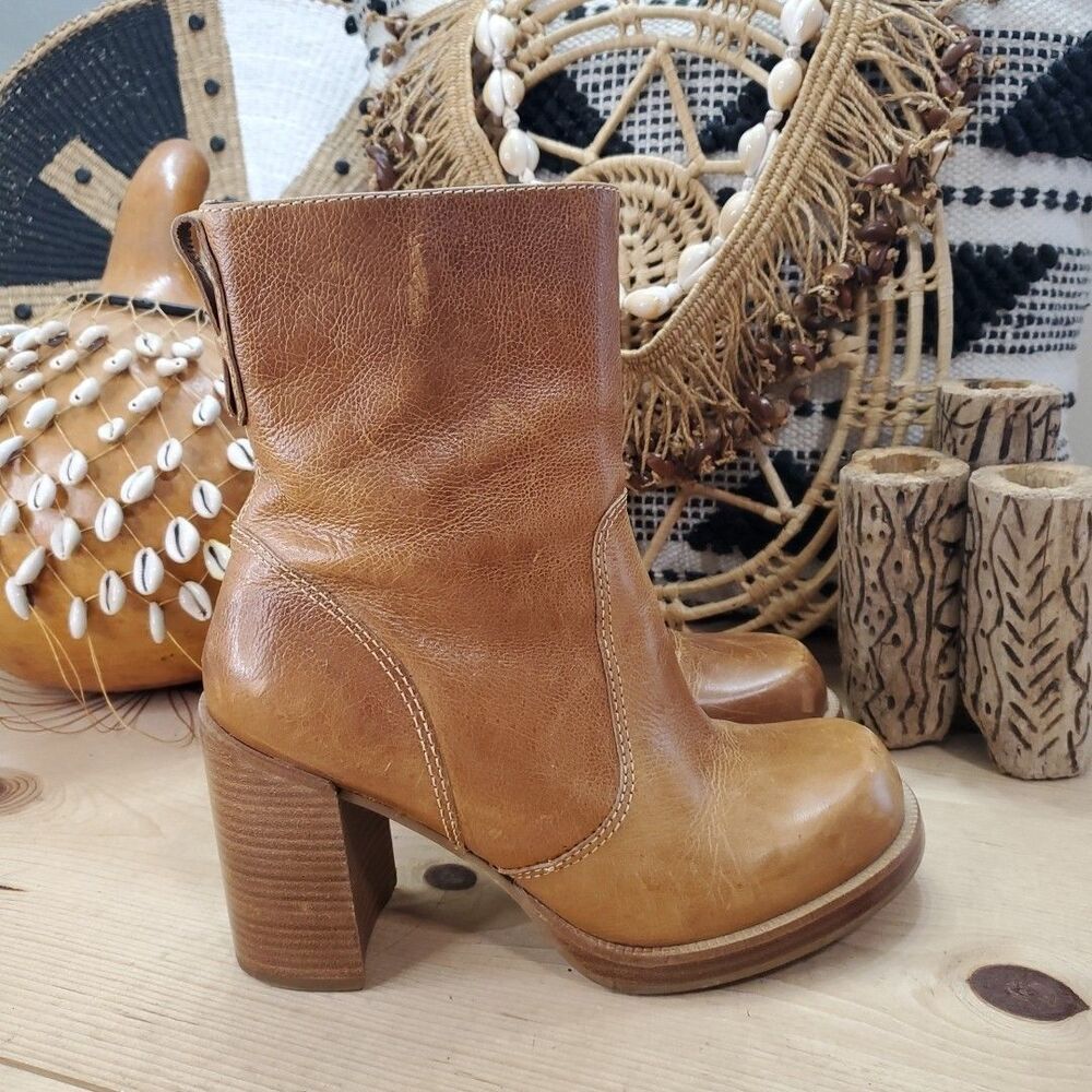 Vintage Y2K 90's Bongo Platform Chunky Heel Women's 7M Leather Tan Boots Brazil